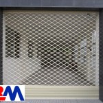 Giá cửa cuốn inox lưới mắc võng