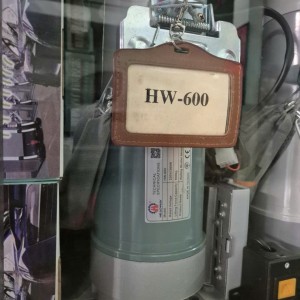 Giá bán sỉ motor cửa cuốn HW 600kg