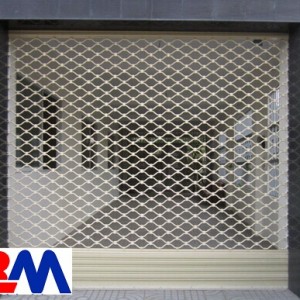 Giá cửa cuốn inox lưới mắc võng